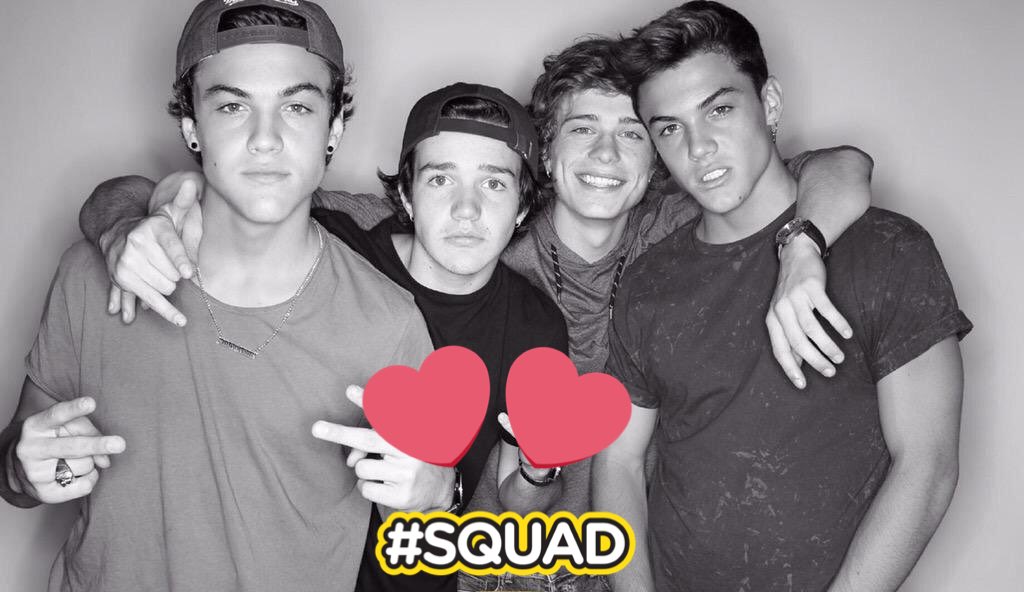 CamiRyom's tweet photo. 4 amazing guys!❤️😊 #TheDolanTwins #GraysonDolan #EthanDolan #AaronCarpenter #JackDail #SoMuchLoveAndRespectForTheseGuys https://t.co/iQBiJDgnyX