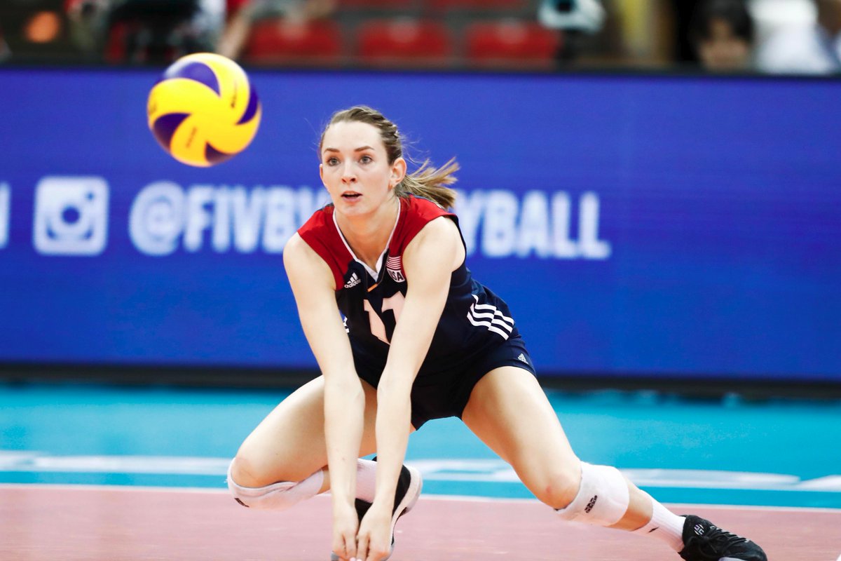 usavolleyball's tweet photo. #USAVwnt def #RUS 3-2 in #FIVBWomensGCC as 6 players with 9+ pts in win. Next: @teamusa vs Japan SAT at 6:15 am ET. https://t.co/iBW8TPxgx0 https://t.co/wwpa9Gr7WW