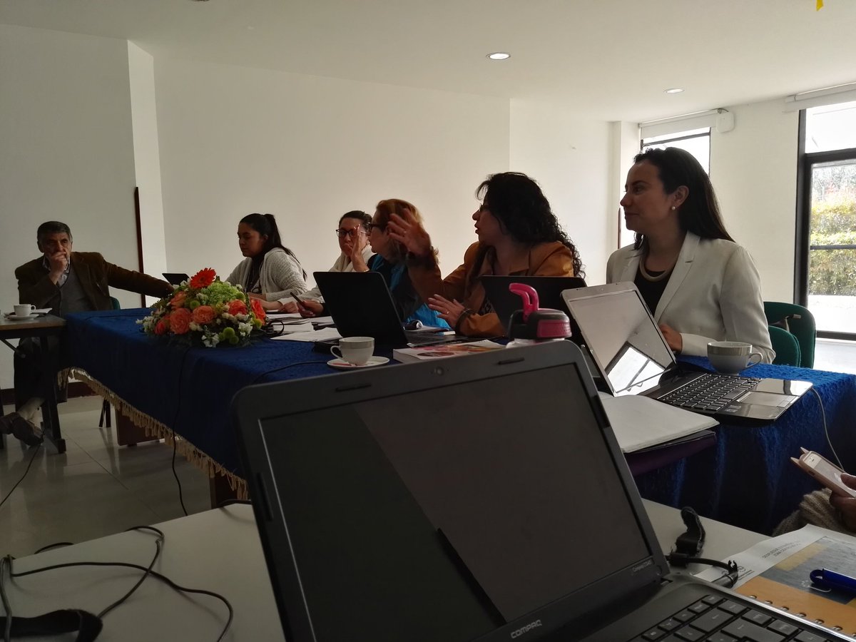 UNAD_ZCBOY's tweet photo. Hoy @UNAD_ZCBOY se reunió en busca de estrategias de mejoramiento continuo. Reunión comité zonal. https://t.co/jQ5jWApwvh