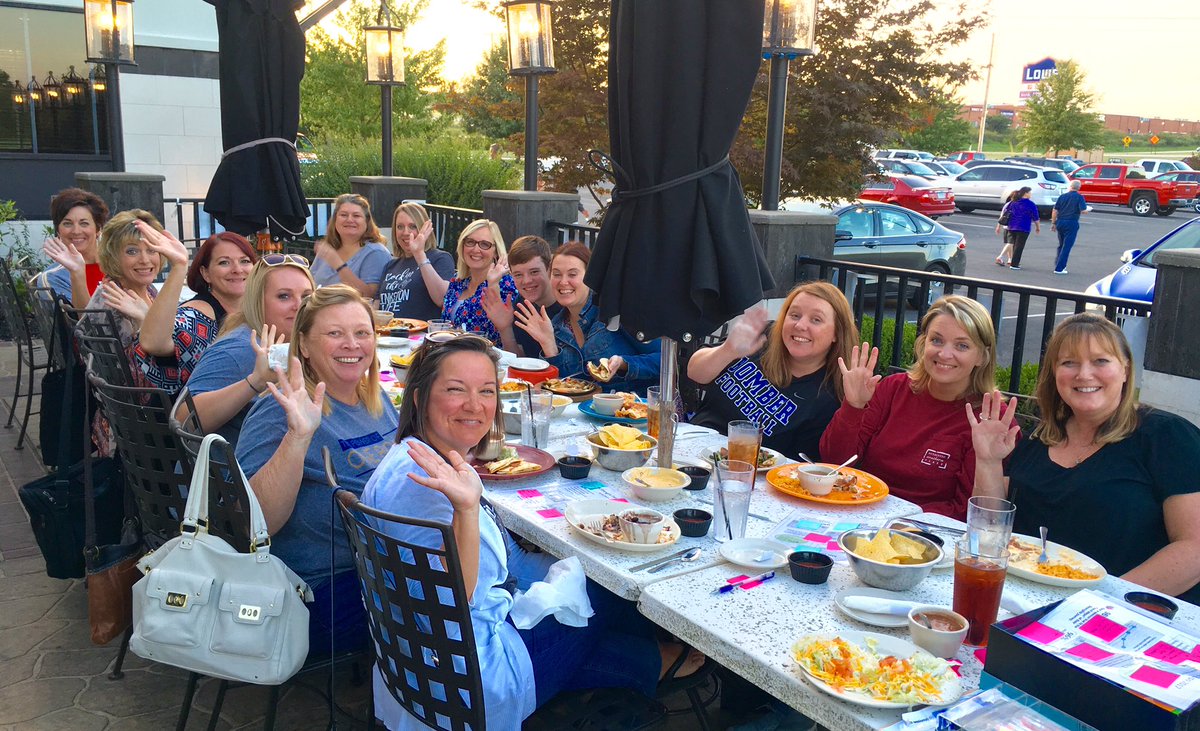 MHStrengthsCouncil reflection night! #ExPO2017 <a href="/Dr_JakeLong/">Jake Long</a> <a href="/rebc77/">Rebekah Cruse</a> 👊🏽