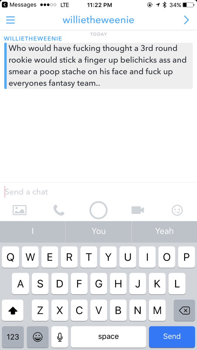 wschultz34's tweet photo. What @willietxayasine thinks of RB hunt right now 😂😂💩☠️ https://t.co/3qs3AOq5Xg