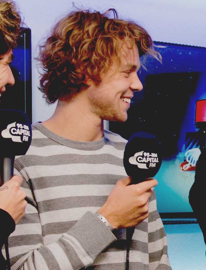AusSquad5SOS's tweet photo. @5SOS #clearingoutmycameraroll 609-612 https://t.co/oUnnIEBeCz