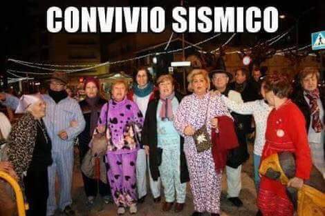 MichelAgogo's tweet photo. Amigos que bueno que traía mi pijama la chida. https://t.co/sp9fJQOuBc