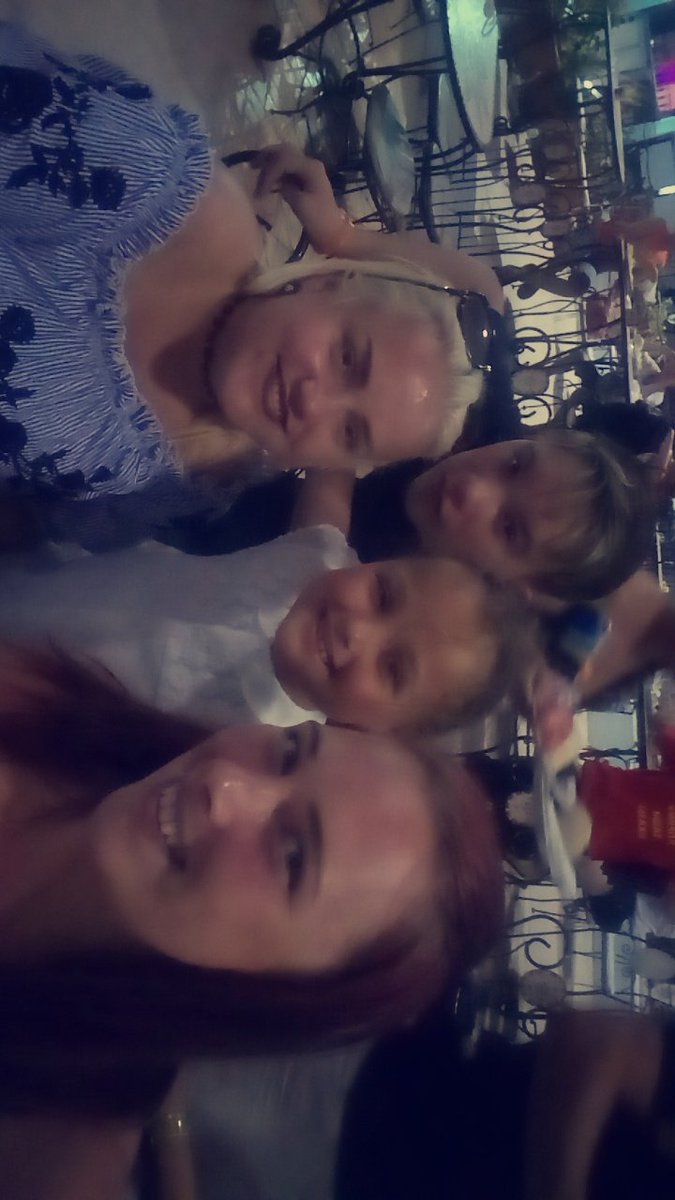 Natfxx's tweet photo. Happy birthday to my bestest mate x hope u have a lovely day, catch up with u at the weekend x love ya xx @dannithomso1984 https://t.co/hDTGKhUMkh
