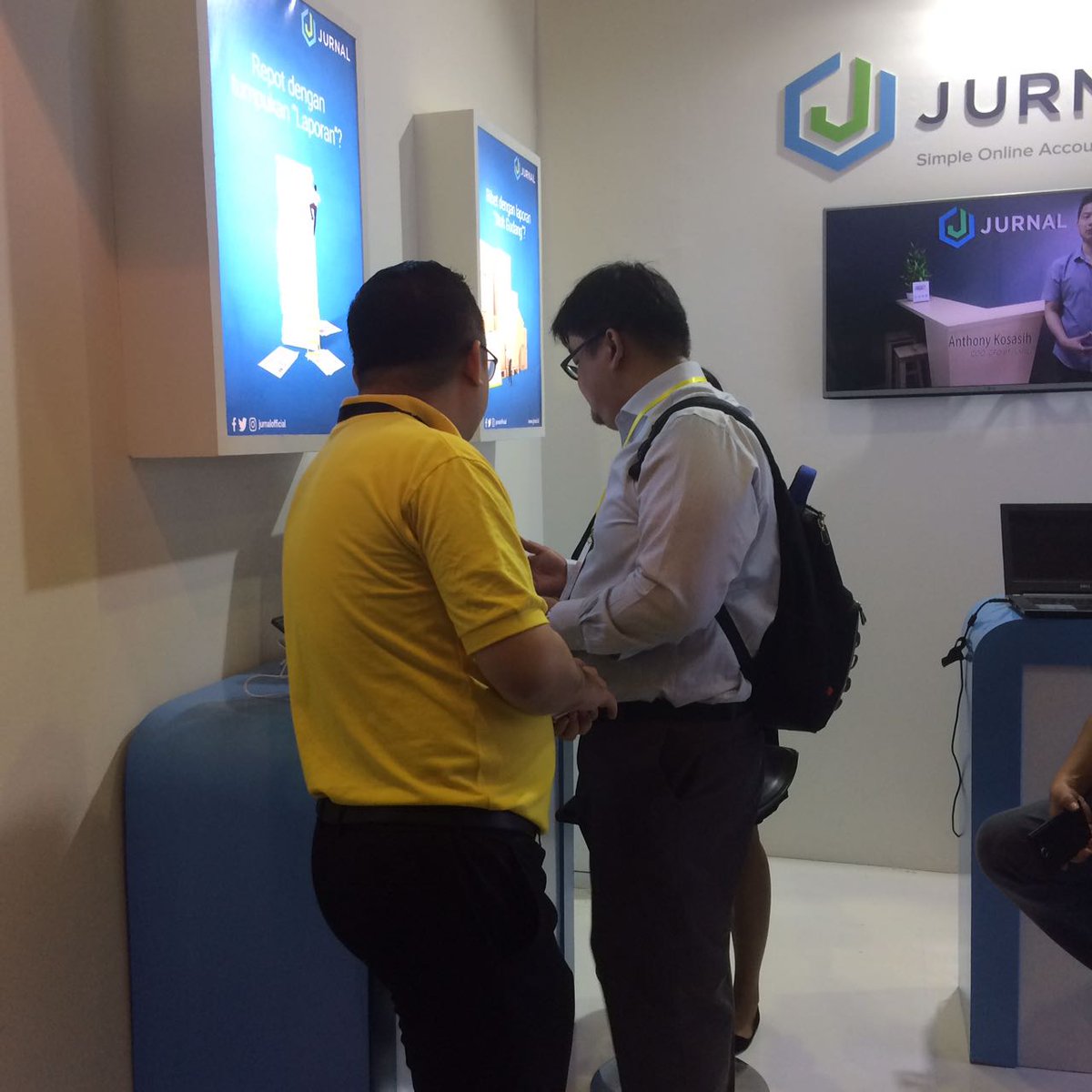 mekarijurnal's tweet photo. Ini adalah beberapa kegiatan kami di @RPE_FLEI yang diadakan di Hall A, A5-21, JCC, Senayan. #JurnalEvent https://t.co/5uag8W6upz