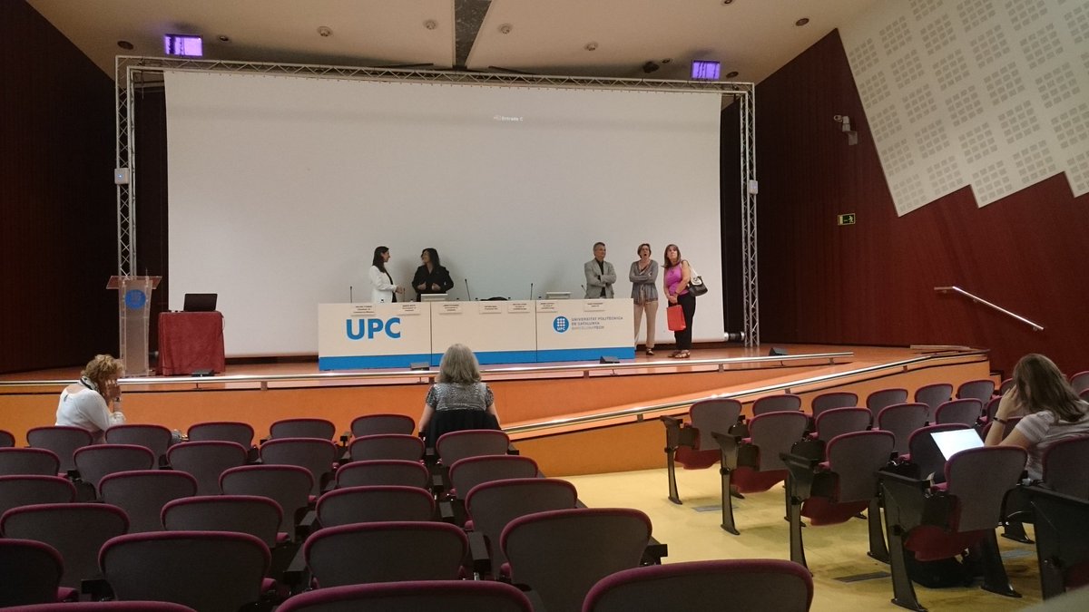 anca_vulpe's tweet image. Preparing for the grand opening 
#ACMwomencourage
#womencourage2017