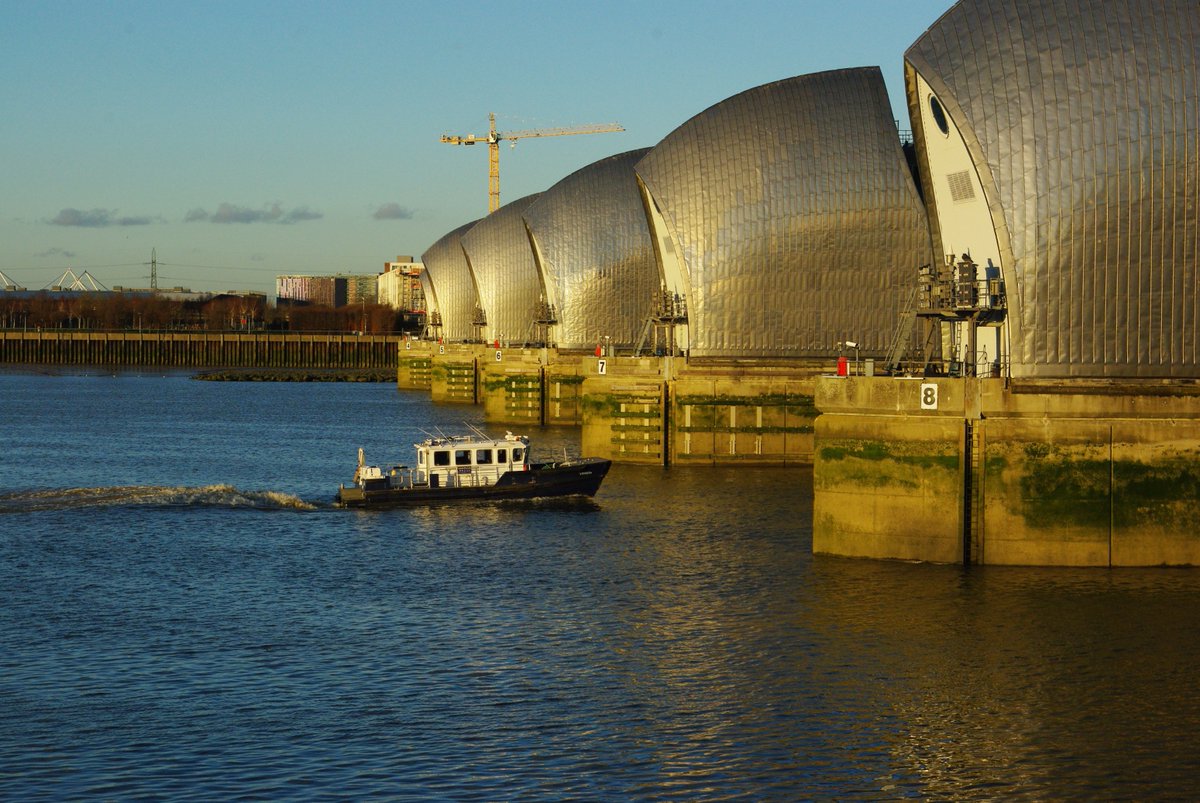 Royal_Greenwich's tweet image. See the Thames Barrier being closed this Sunday, from 10.20am to 8.20pm, for its annual test closure. gov.uk/guidance/the-t…