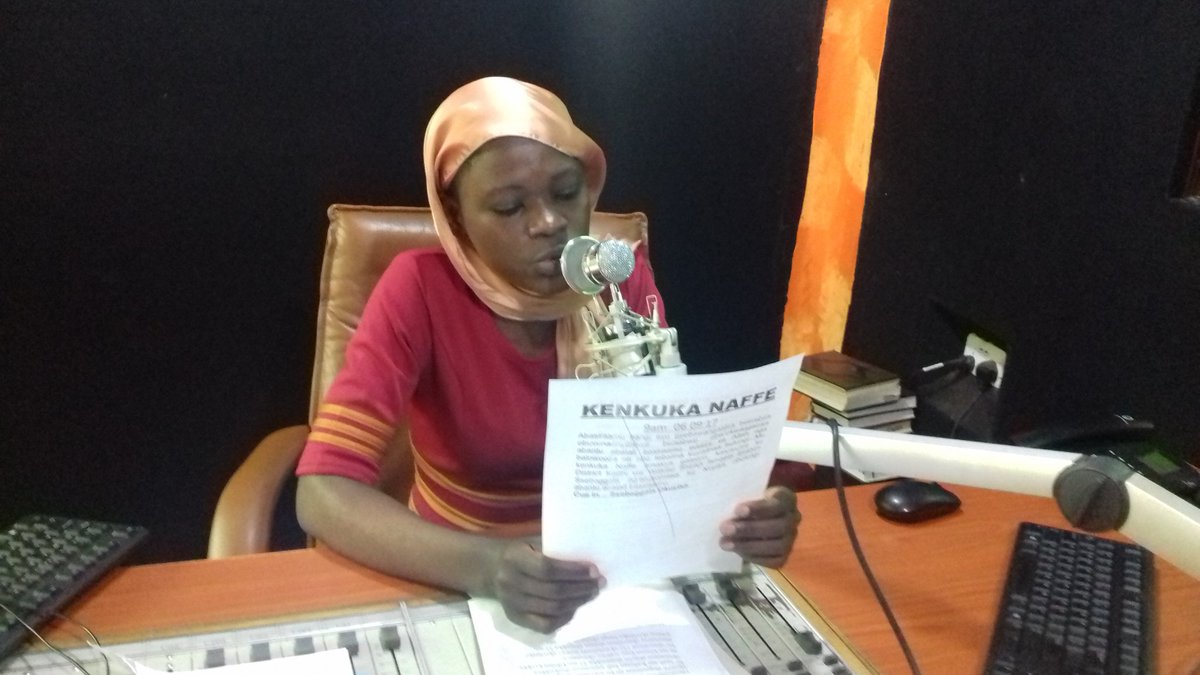 Pearlfm1079's tweet photo. Ekiriiko Kati : #AmawulireMubujuuvuKuMwenda
Manya agaffa wano,Africa n'ensi yonna ne Balyaba Hamidah
#pearlfmUpdates https://t.co/lb51juqa9t