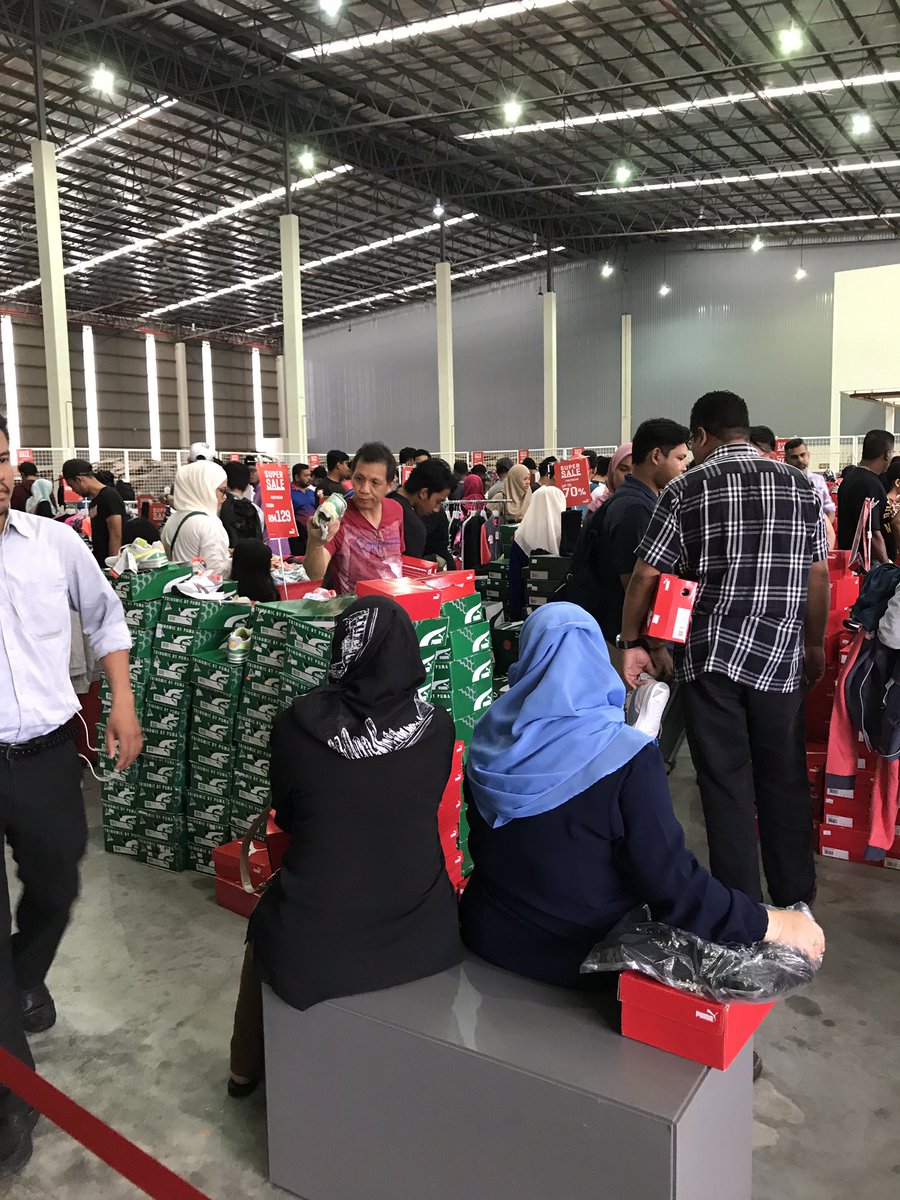 puma warehouse sale
