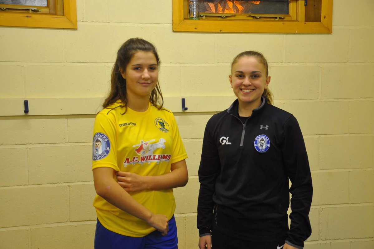 We are proud to be supporting @BJfcgirls @BrighouseJunior ⚽️⚽️Best of luck for the season ladies, we're supporting you all the way!!😄⚽️