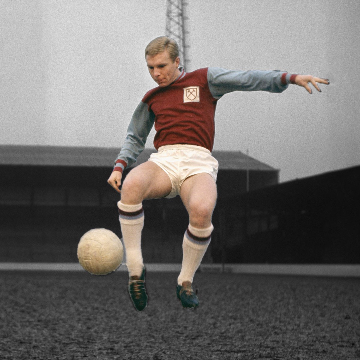 WestHam's tweet photo. Bobby Moore made his West Ham debut #OnThisDay in 1958... https://t.co/OuOwWa0ud0