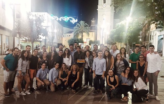 Ahir en la tradicional #Pujà en #Alaquàs. Els jóvens seguim #FentComarca