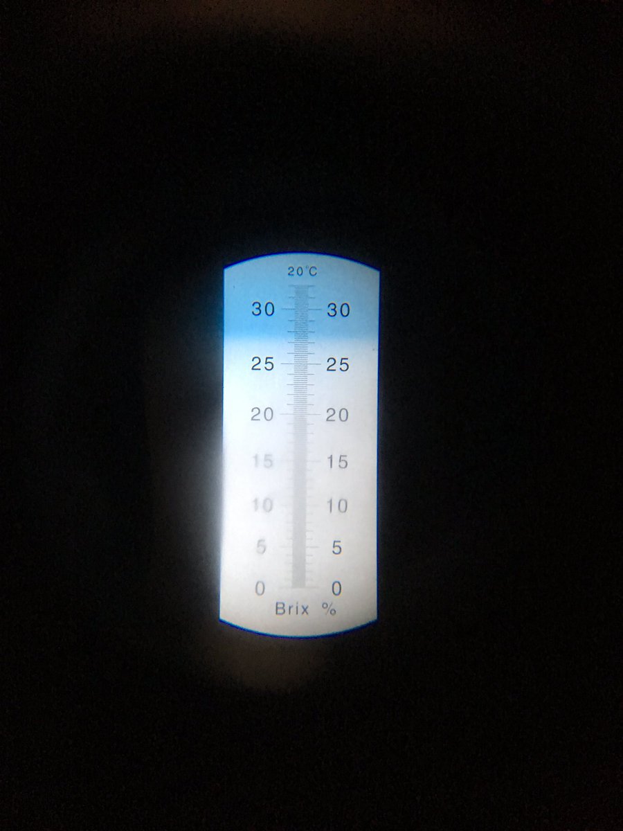 Rockfuel here this morning at <a href="/TrenakeManorFar/">Trenake Manor Farm</a> #refractometer #healtycalves
#teamdairy