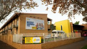 ManyFacesCancer's tweet image. 71 People are staying at the Lodges will you help us ensure they have a place to say? #MFOC2017 @Baz_DuBois @katefreebairn @whatsoninad