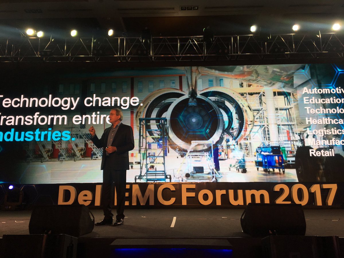 RajeshJaney's tweet photo. @DavidWebster01 keynote #DellEMCforum #CIOForum #RealizeIndia https://t.co/9xmaTVWQab