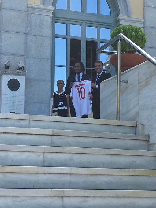 View image on Twitter