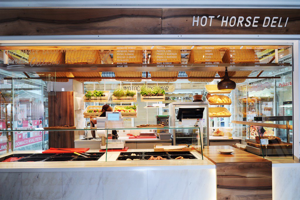 Danes v Hot´Horse Deliju degustiramo odličen konjski tatarski biftek. Vljudno vabljeni in se vidimo na Tržnici Koseze! 🙋‍♂️