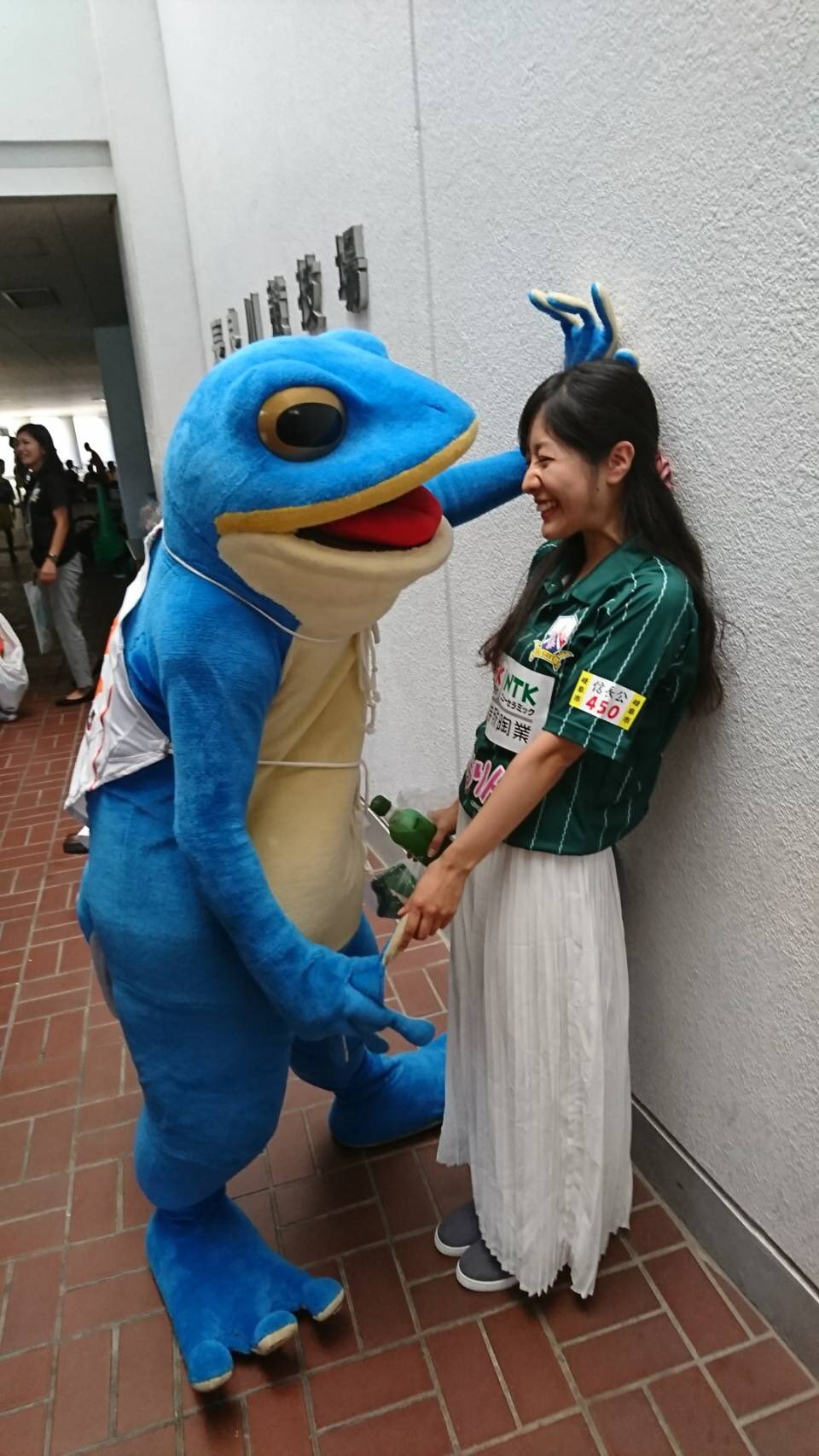 一平くん 愛媛fc非公認サポ 人は幸せになれば不安を抱え 不幸になれば死を抱える 蛙は毎秒の速さでそれを繰り返す 明日は福岡 福岡キャワワとキュッと一杯に今を全て投じよう 8 ね ね いいでしょ 口説く T Co