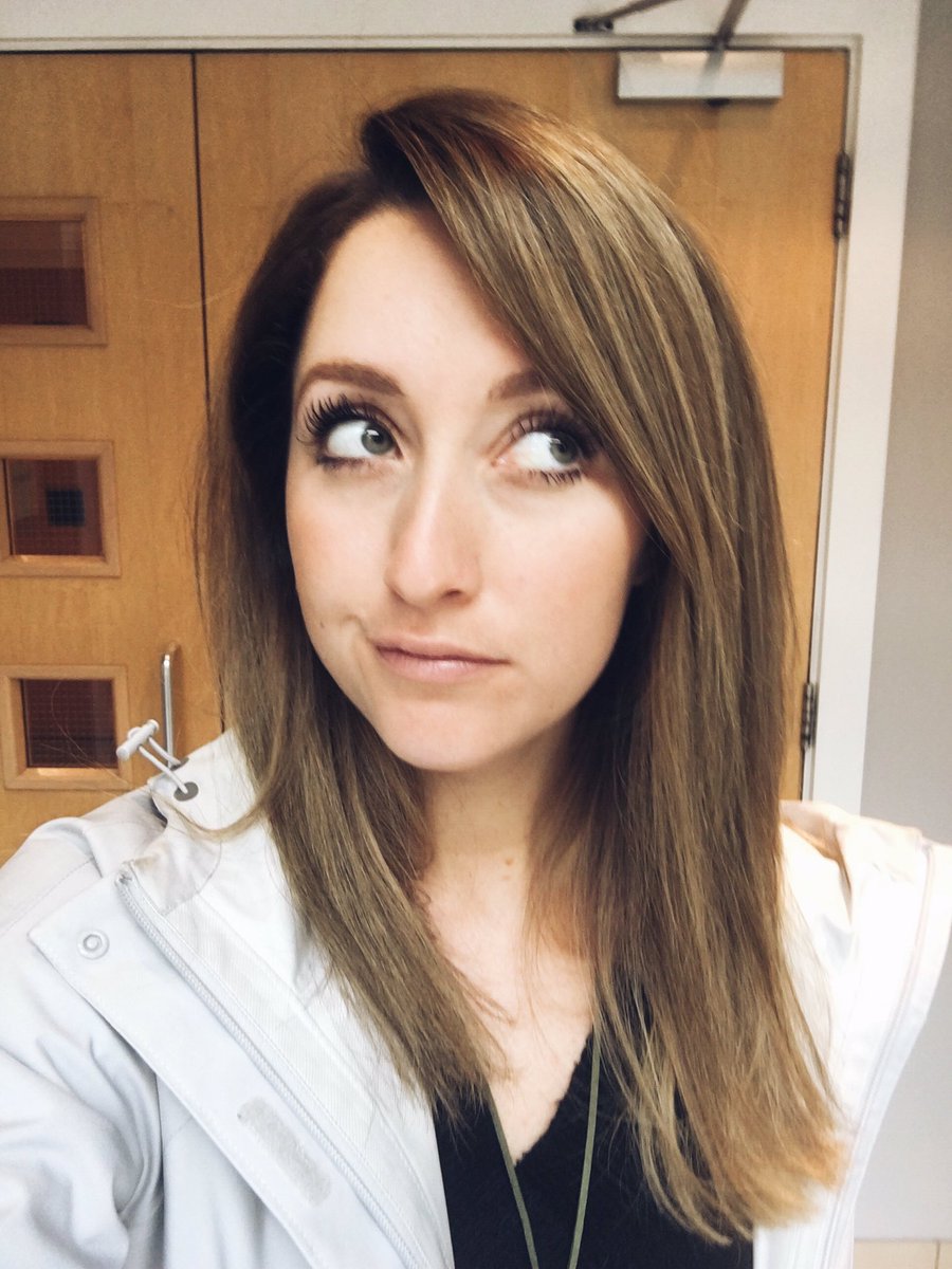 StevieFrenchSA's tweet photo. Alrighty kids...how long do we reckon this hair's going to last?? 
🌧🙄🌧

At least it's Friday 😘😛😂 https://t.co/x0ZaGEdLiK