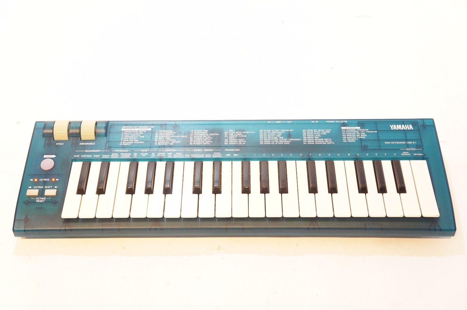 yamaha keyboard blue