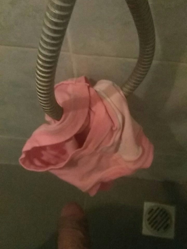 KalaKaung's tweet photo. Mau mandi eh nemu begian punya temen kos hajar dulu https://t.co/DGxv5kukPc