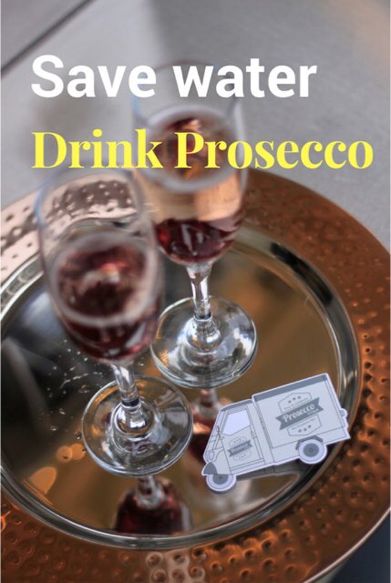 _proseccoOclock's tweet photo. Do something altruistic this weekend. #Aldeburgh #Prosecco #proseccoparty #suffolkmobilebar #proseccococktails https://t.co/bmiIze5SMi