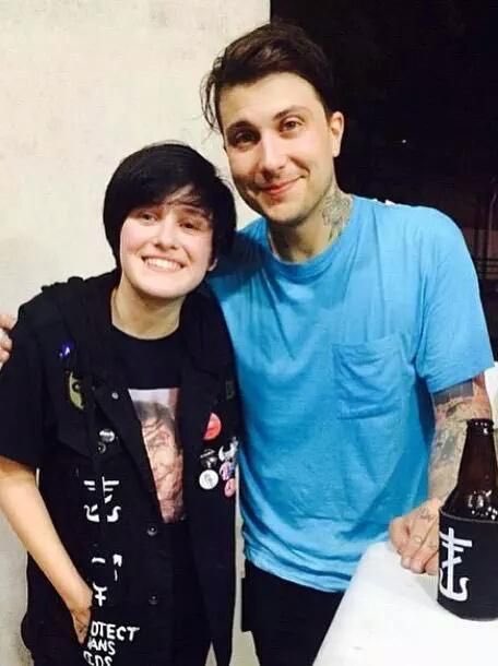 FRANK IN LIGHT BLUE I AGREE