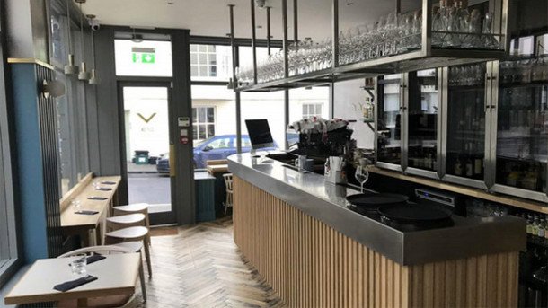 Bristol's <a href="/_Wellbourne/">Wellbourne</a> is a chameleon, offering light bites by day and an ambitious a la carte menu in the evening
bit.ly/2jaEjAc