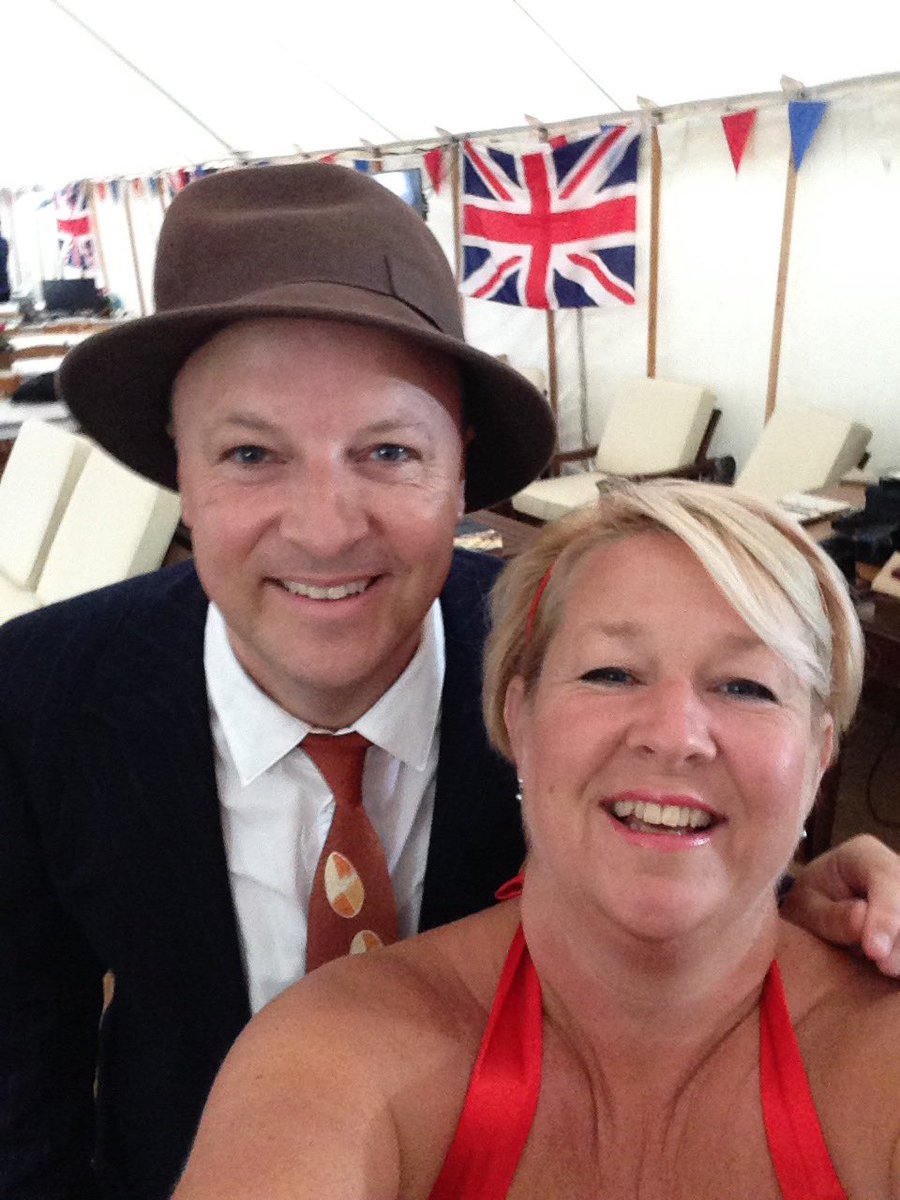 Meldurrans's tweet photo. #goodwoodrevival2017 Amazing atmosphere here at the Goodwood Revival! https://t.co/dIJtUQwEUI