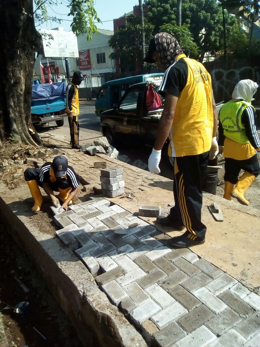satgas jalan dan jembatan depok tweet media