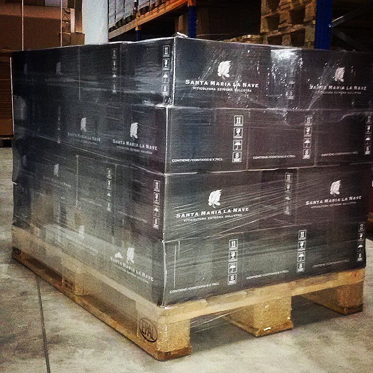 LaNaveEtnaWines's tweet photo. Ready to leave to #australia 🇦🇺 both #millesulmare and #calmarossa 🍷#metodoclassico will follow in few months. Have fun!!! #nerellomascales… https://t.co/767MUElSOC