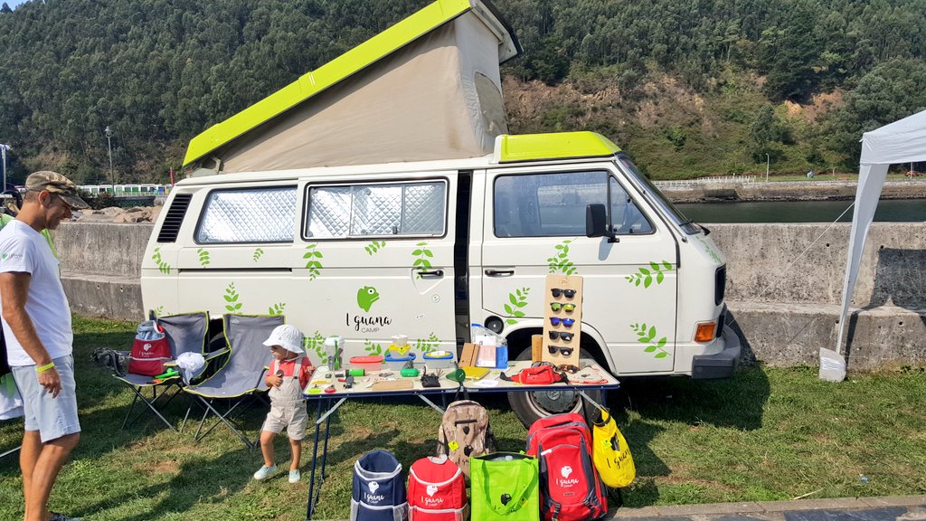 Empezamos por el market delp <a href="/autocaravanvan/">AutocaravanVan Fest</a> Festival. ¡Muchas cosas chulas a la vista!