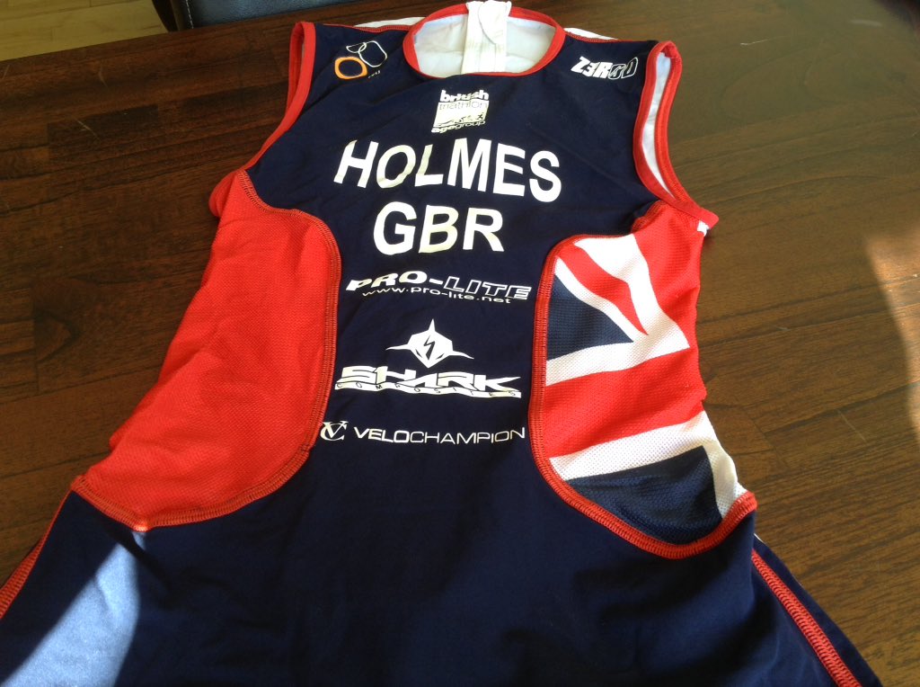 gbholmes_holmes's tweet photo. ITU Rotterdam 2017 Worlds - starting to get real 😀
#ChallengeTriCamp #Velochampion #SharkComposites #ProLite #GBR https://t.co/BTRFDZ6d7B