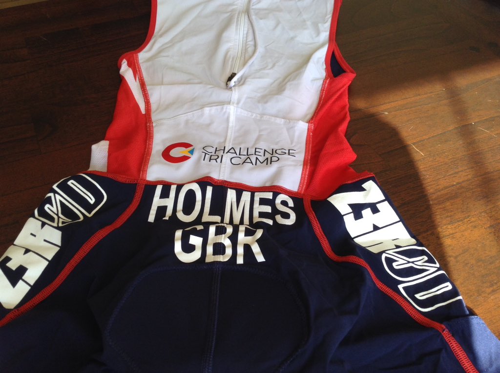 gbholmes_holmes's tweet photo. ITU Rotterdam 2017 Worlds - starting to get real 😀
#ChallengeTriCamp #Velochampion #SharkComposites #ProLite #GBR https://t.co/BTRFDZ6d7B