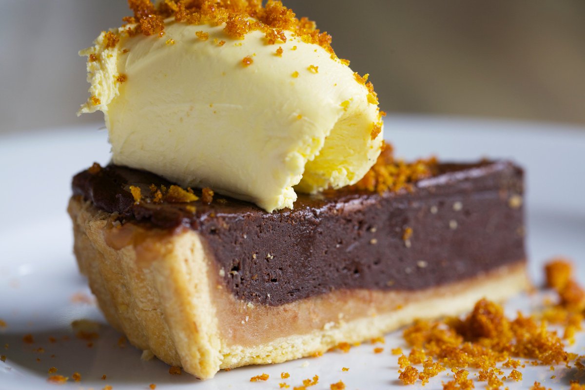 PearTreeWhitley's tweet photo. Back after popular demand Chocolate and rock salted caramel tart topped with honeycomb #yummie #dessertalert https://t.co/BXlcMreotu https://t.co/0Y8xhhL12K