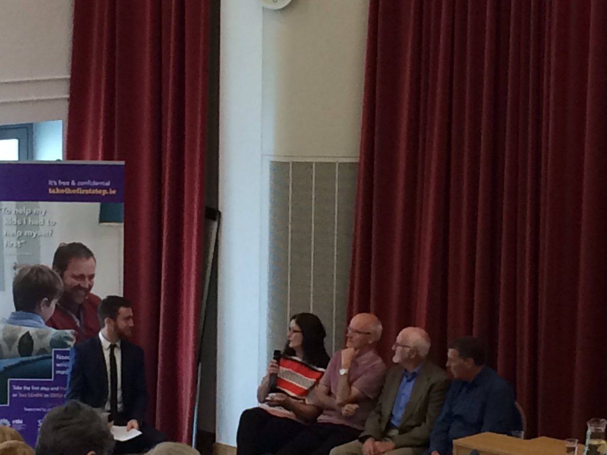 caitwhel's tweet photo. @DavidPollardIRL and students discuss useful tech for #literacyday such as writeon.ie, speak and spell, touch screens using maps https://t.co/YPSkugaa32