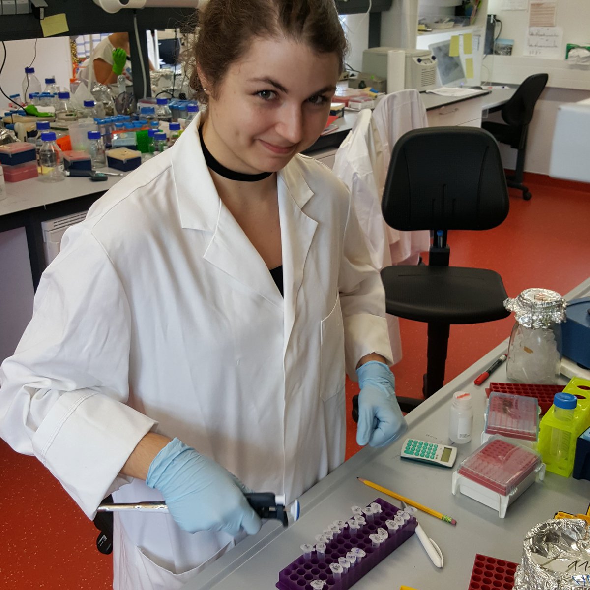 epigeneticsHMGU's tweet photo. "One of my best life experiences until now"! Find out more about student experience on our #internship program https://t.co/EgOj9NDDG6 https://t.co/11QHEE0C2d
