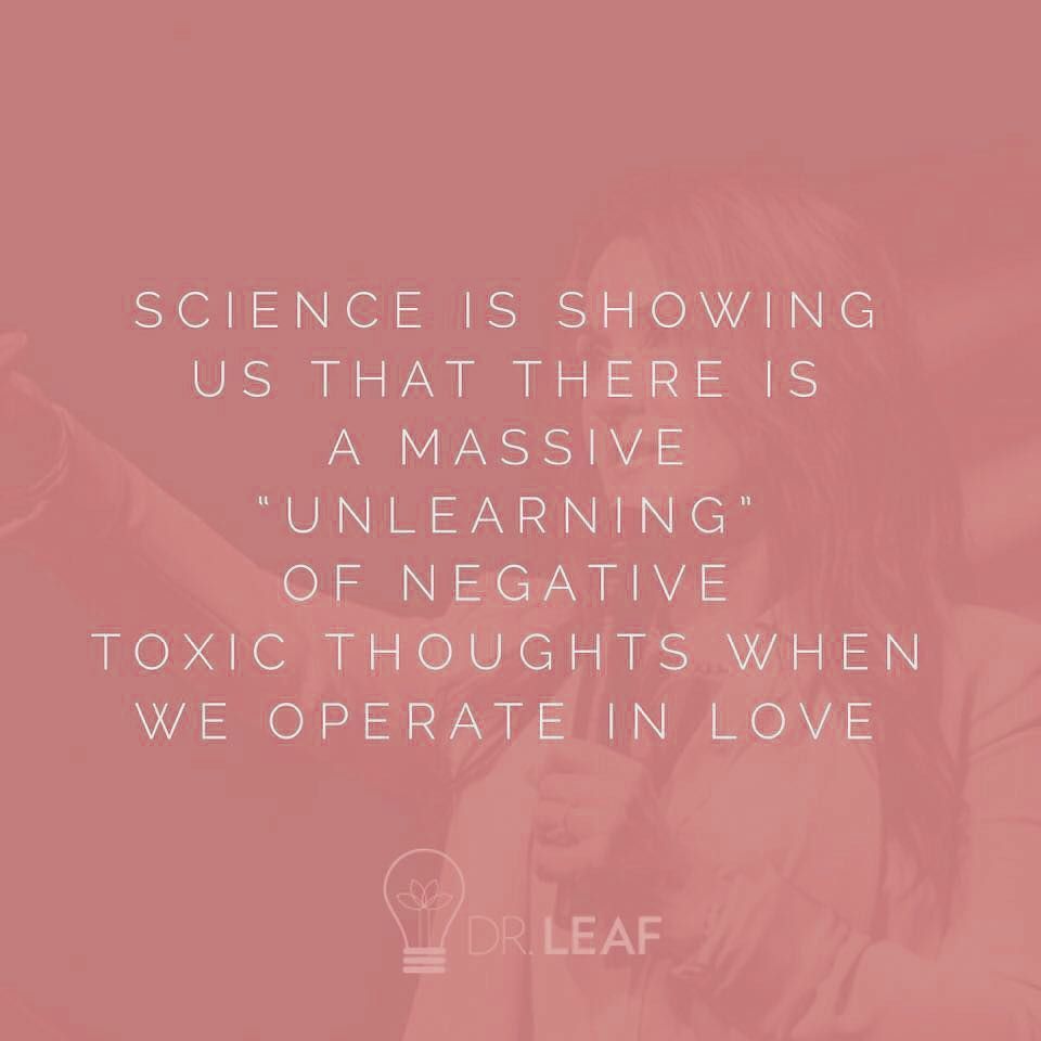 ShaniWehl's tweet image. We are #WiredForLove 🙌🏼 #OperateInLove ❤️ thank you @drcarolineleaf 
1 John 4:18-19
"There is no fear in love. But… ift.tt/2vShEi0