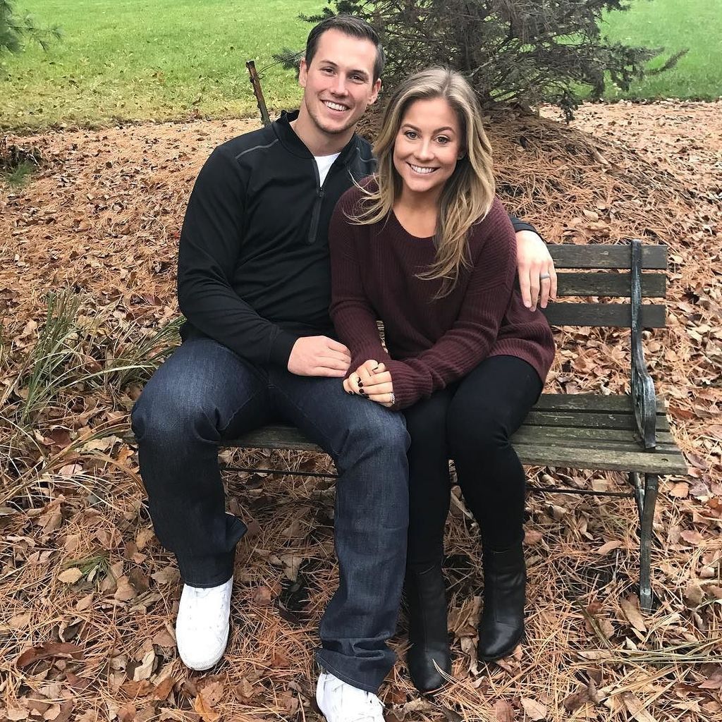 ShawnJohnson's tweet photo. Whose ready for fall... ๐๐ผ๐๐ปโโ๏ธ!!! @andrewdeast #fallhurryup #sweaterweather #makesmehappy #pumpkinspice #pumpkinpatch #pumpkin #family https://t.co/d3dIhuyP7p