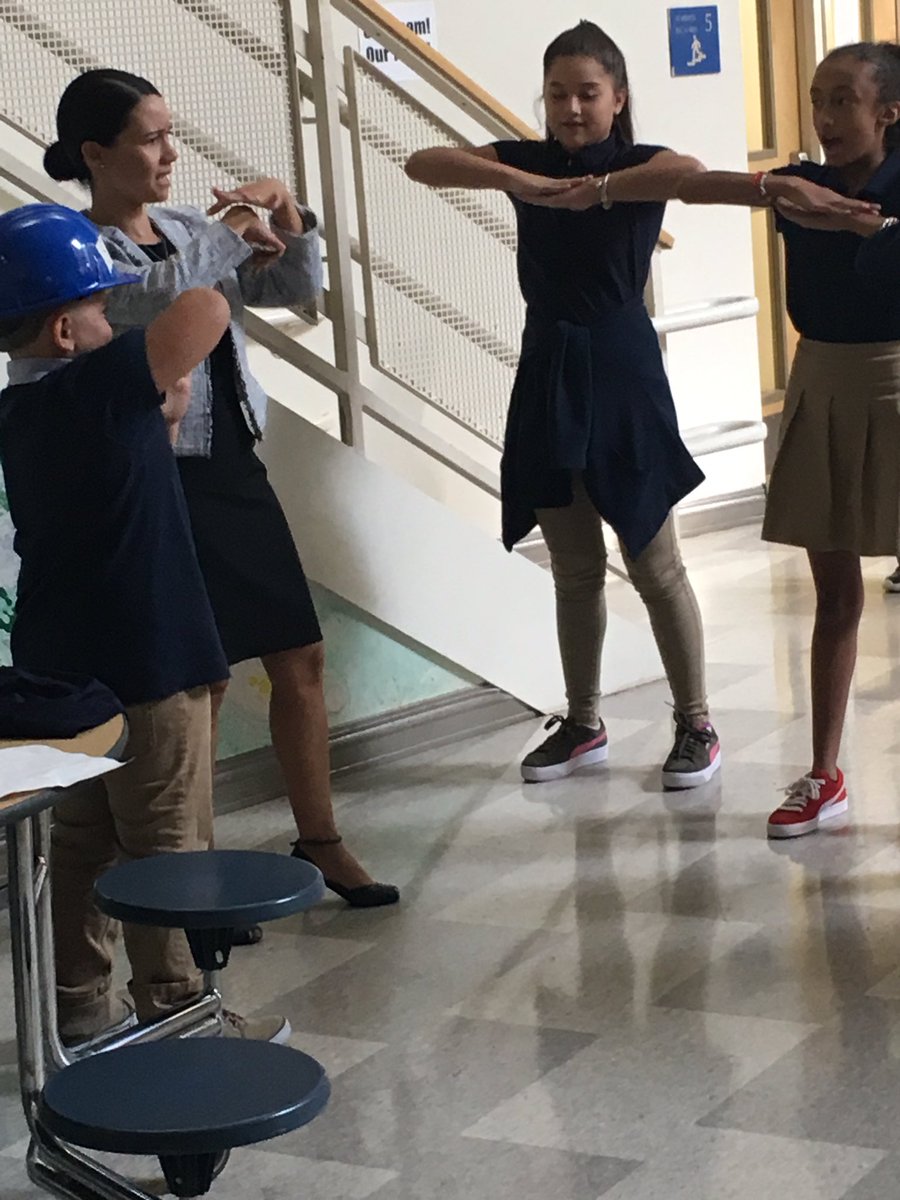 We had an amazing morning with the superintendent! Kinsella is truly a magical place! #OneTeamOurTeam <a href="/HartfordSuper/">Dr. Andraé Townsel</a>