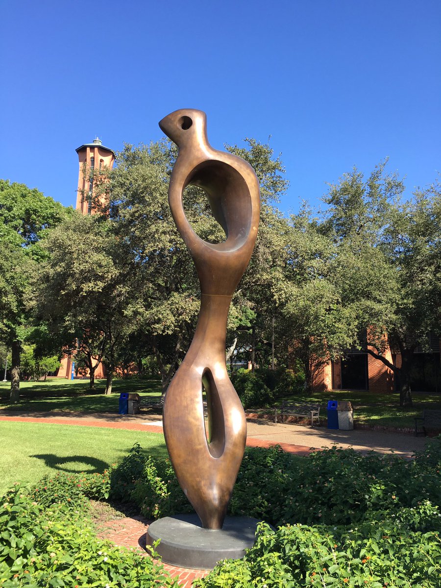 AllisonGailHawk's tweet photo. College: small school, big city, multicultural, red brick, nice weather, cool art = practically perfect @Trinity_U #LuckyChoice https://t.co/ZDnCfpyi9G