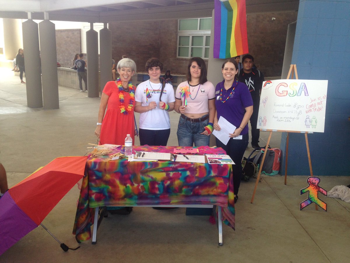 StuCoDPHS's tweet photo. Club fair yesterday was a success! Great to see everyone getting involved! https://t.co/qu53W3JaCc