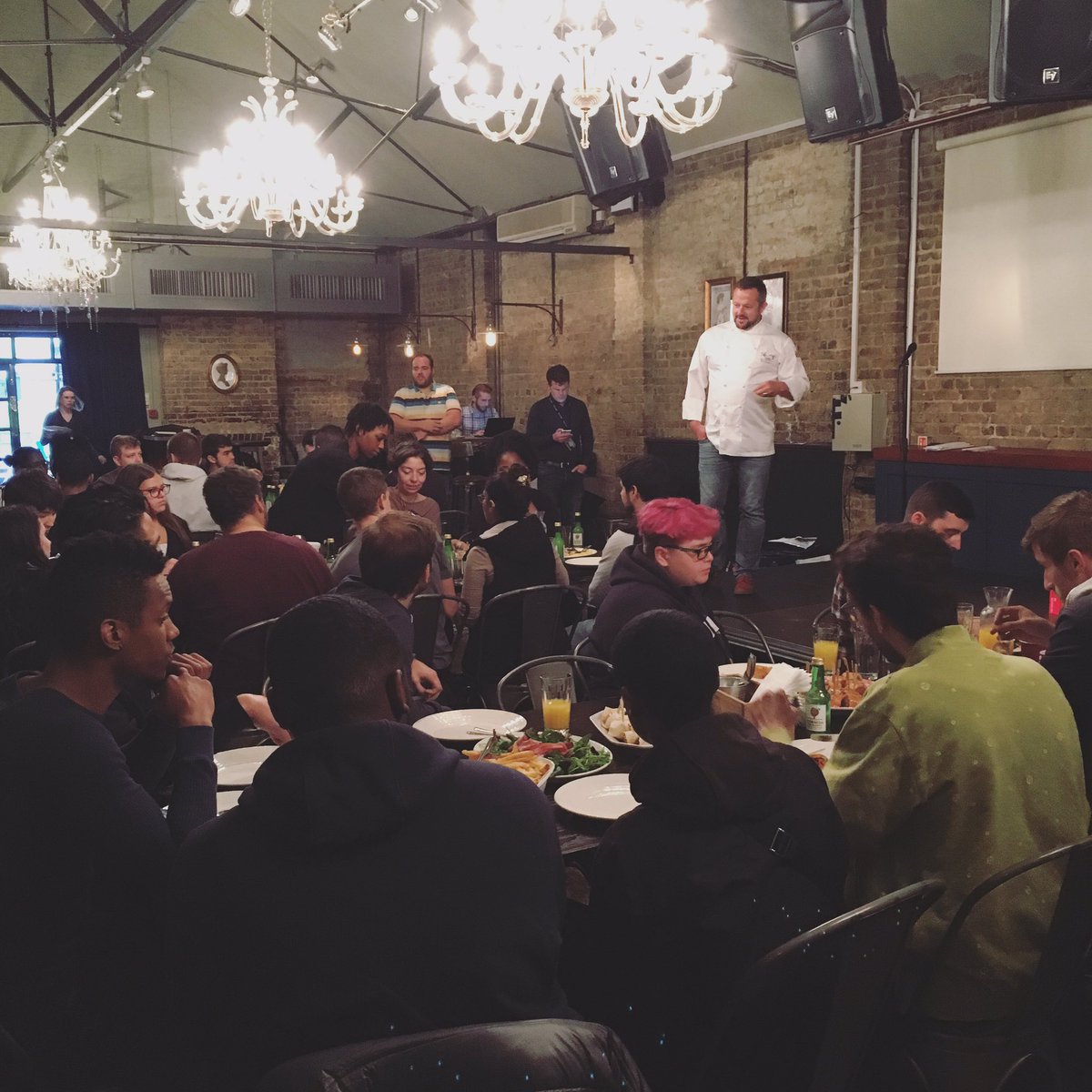 Welcome #ChefApprentices to the #FullersFamily! Induction featured lunch with Food Director, Paul, introducing our <a href="/FullersKitchen/">Fuller's Kitchen</a> faves!