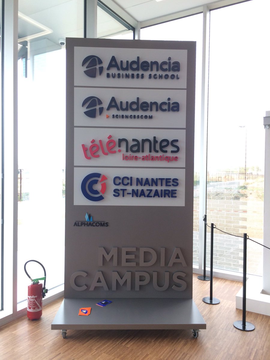 Un nouveau campus prêt à accueillir étudiants et professionnels du milieu du marketing, de la com' et des médias #Mediacampus