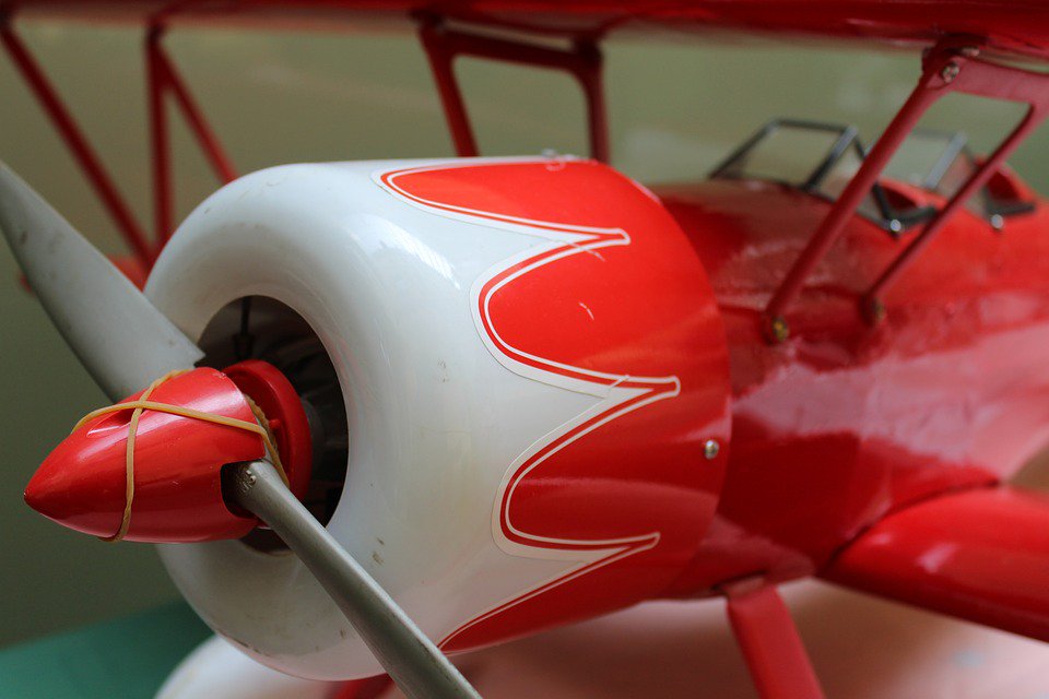 AllenbyCoach's tweet photo. More fun at #Headcorn this weekend! Let's hope the weather improves. https://t.co/NY1T6Pm55p #Kent #ModelAircraft #southernmodelshow https://t.co/ckhNAYRE9A