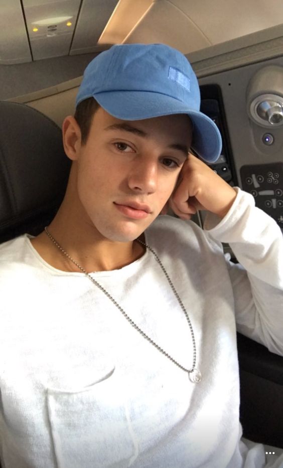 Happy birthday Cameron Dallas I love you 