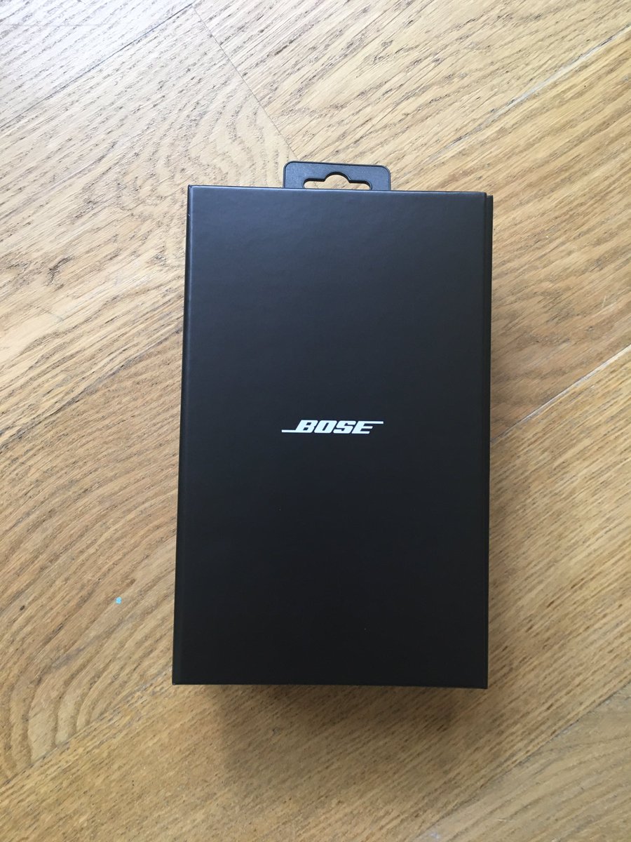 Redluco's tweet image. Late to the #bluetooth earphone party but arrived nonetheless #arrivedinstyle #music