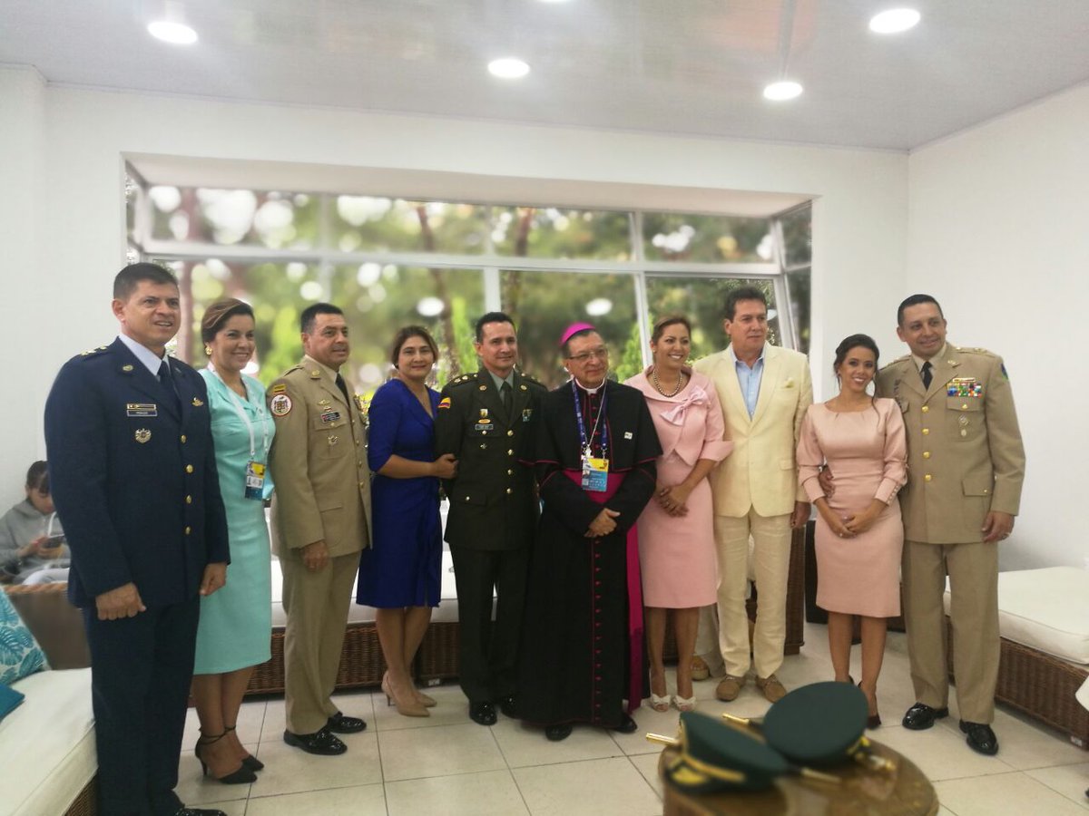 PoliciaMeta's tweet photo. Esperamos la llegada de @Pontifex_es a la ciudad de #Villavicencio en la base de @FuerzaAereaCol #DemosElPrimerPaso https://t.co/Zdkc6YU4dj