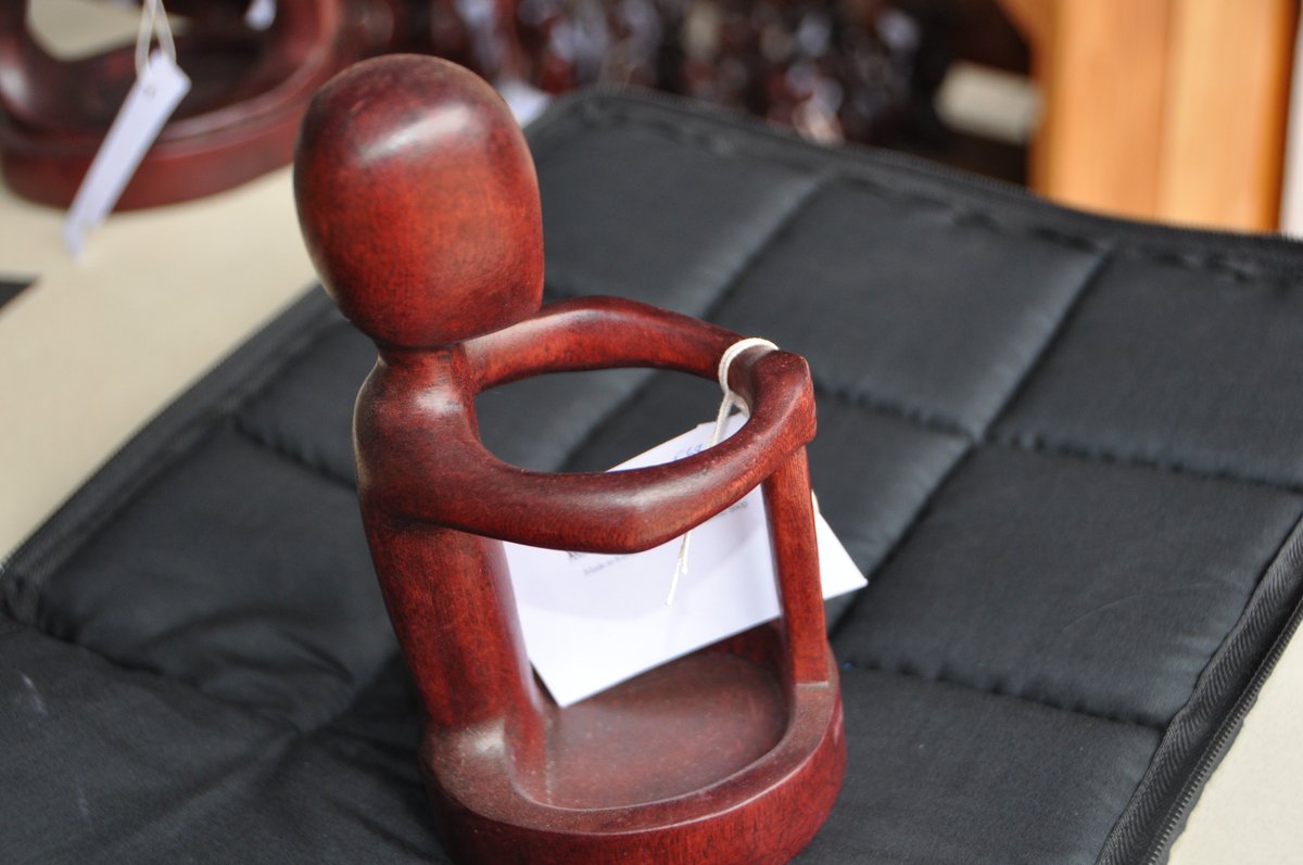 JRSMikonoShop's tweet image. Refugees deserve but every right to belong to the host country that he or she ran to during crisis times. We also sell office pen holders