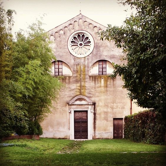 EMKDesigns's tweet image. #FridayFace...